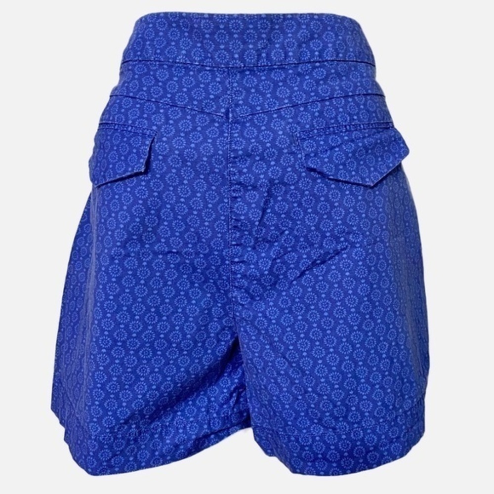 Izod Blue Casual Shorts with Muted‎ Print - Picture 2 of 9